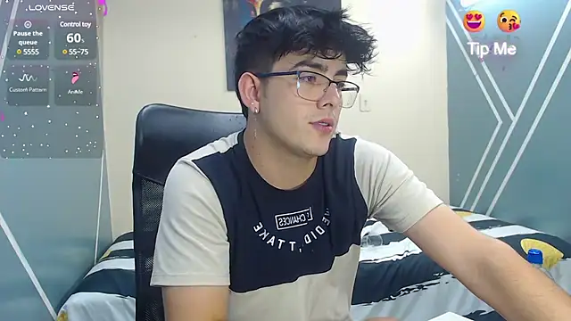 Snapshot of nolan_twink1 chatting on February 8, 2025, 8:53 pm nolan twink1 online show from February 8, 2025, 8:53 pm