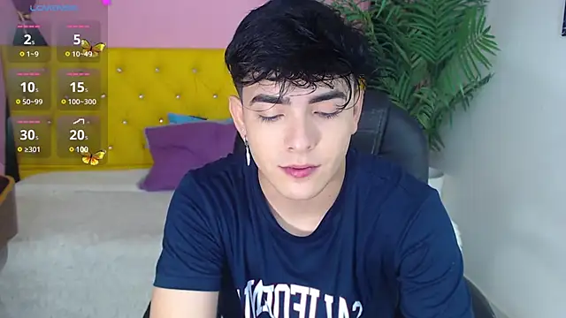 Snapshot of nolan_twink1 chatting on February 15, 2025, 5:39 pm nolan twink1 online show from February 15, 2025, 5:39 pm