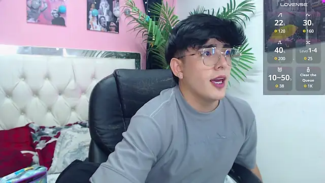 Snapshot of nolan_twink1 chatting on March 22, 2025, 6:47 pm nolan twink1 online show from March 22, 2025, 6:47 pm