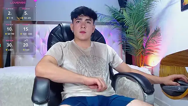 Snapshot of nolan_twink1 chatting on September 11, 2025, 6:19 pm nolan twink1 online show from September 11, 2025, 6:19 pm