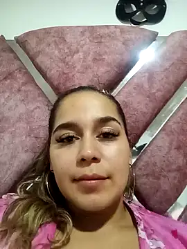 Snapshot of LaurenWelly_ chatting on January 24, 2025, 2:49 am LaurenWelly online show from January 24, 2025, 2:49 am