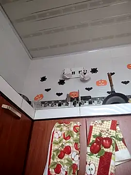 LaurenWelly  online show from October 30, 2025, 9:48 pm