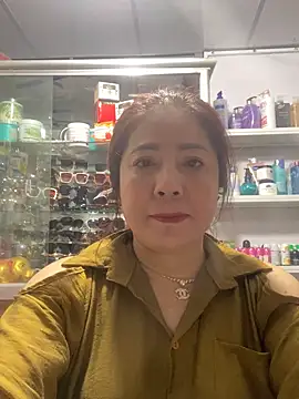 Snapshot of Cesywet chatting on February 12, 2025, 1:52 am Cesywet online show from February 12, 2025, 1:52 am