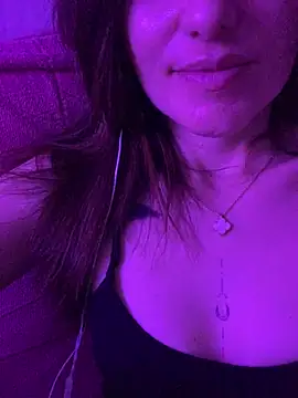 Snapshot of Larissasafadinha chatting on December 10, 2024, 12:39 am Larissasafadinha online show from December 10, 2024, 12:39 am