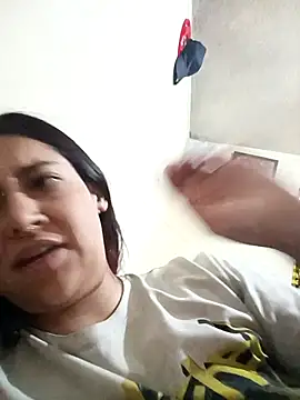 CORALINE GREYM online show from October 31, 2025, 6:03 am