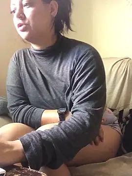 CORALINE GREYM online show from November 7, 2025, 5:46 pm