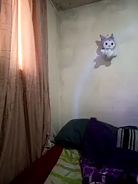 CORALINE GREYM online show from December 2, 2025, 1:50 pm