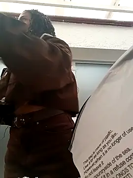 NINA 18 YEARS online show from February 3, 2025, 7:52 pm