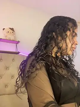 NINA 18 YEARS online show from March 6, 2025, 7:54 pm