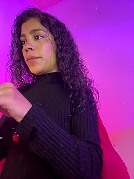 NINA 18 YEARS online show from December 14, 2025, 9:52 pm