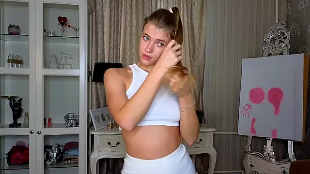 AnneFoxy online show from October 18, 2025, 7:31 am