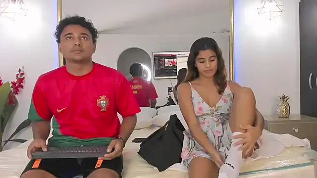 mia and masterboy online show from December 10, 2024, 11:40 pm