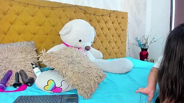 Snapshot of Michelle_Brooks chatting on January 13, 2025, 7:21 pm Michelle Brooks online show from January 13, 2025, 7:21 pm