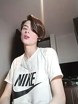 Snapshot of Alann_sr chatting on October 29, 2025, 3:53 am Alann sr online show from October 29, 2025, 3:53 am