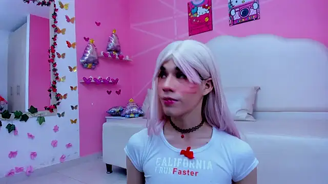 Snapshot of DaripQueen chatting on January 24, 2025, 3:34 pm DaripQueen online show from January 24, 2025, 3:34 pm