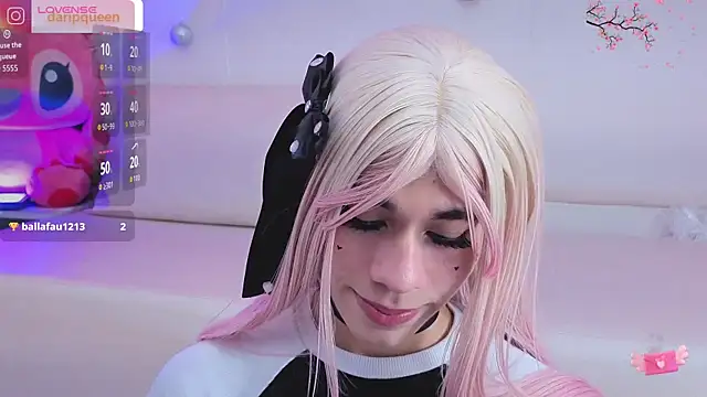 Snapshot of DaripQueen chatting on November 13, 2025, 3:33 pm DaripQueen online show from November 13, 2025, 3:33 pm