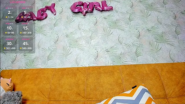 LuxieDelight online show from September 29, 2025, 3:50 pm