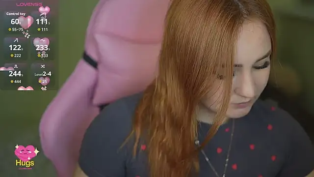 Snapshot of LovelyBell chatting on November 2, 2025, 3:14 pm LovelyBell online show from November 2, 2025, 3:14 pm