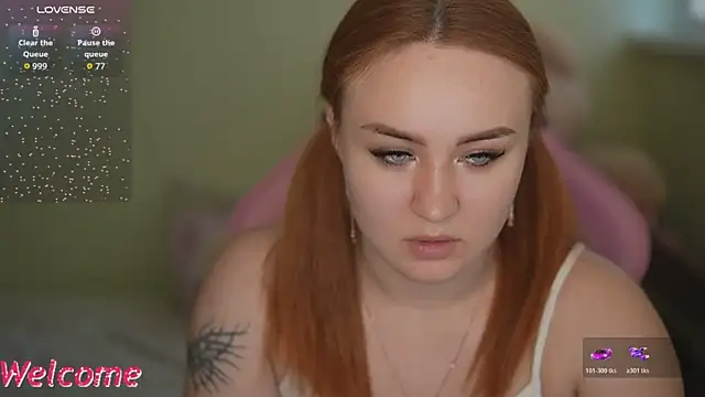 Snapshot of LovelyBell chatting on November 12, 2025, 9:10 am LovelyBell online show from November 12, 2025, 9:10 am