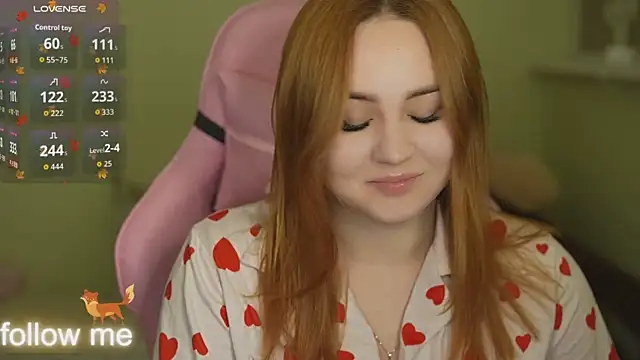 Snapshot of LovelyBell chatting on November 22, 2025, 3:11 pm LovelyBell online show from November 22, 2025, 3:11 pm