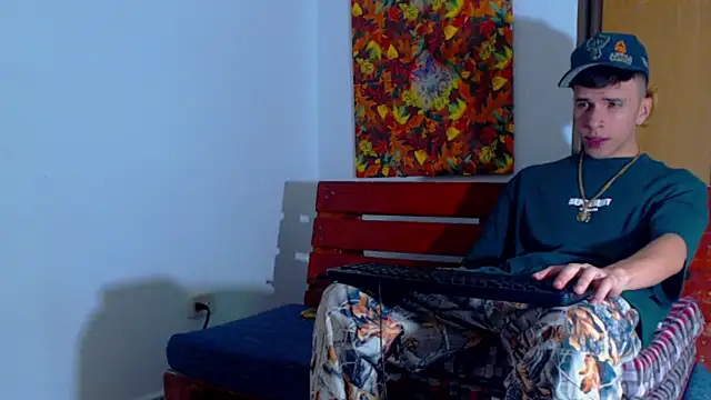 Keeny16 online show from January 5, 2025, 4:25 am