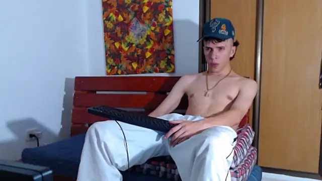 Keeny16 online show from January 16, 2025, 4:50 pm