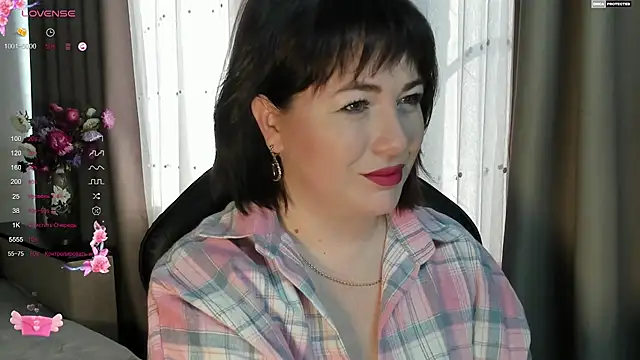Snapshot of Victoria_Di chatting on September 15, 2025, 3:39 am Victoria Di online show from September 15, 2025, 3:39 am