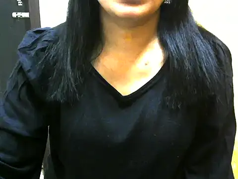 Snapshot of l_l_ish chatting on February 21, 2025, 9:02 am l l ish online show from February 21, 2025, 9:02 am