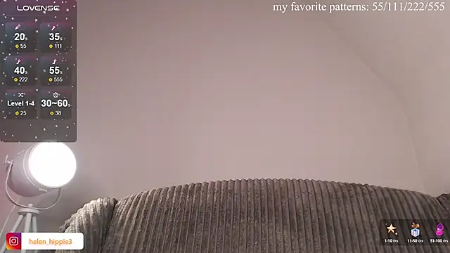 Snapshot of FoxRineHelen chatting on October 2, 2025, 6:48 pm FoxRineHelen online show from October 2, 2025, 6:48 pm