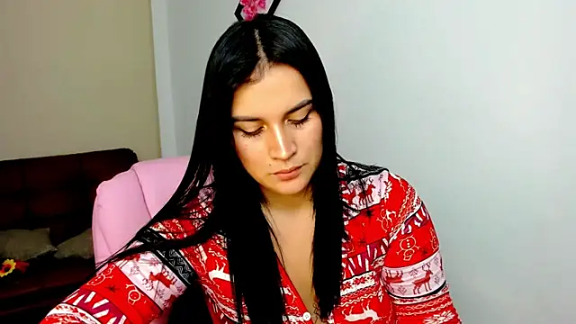 Snapshot of Emic_ chatting on March 3, 2025, 6:12 pm Emic online show from March 3, 2025, 6:12 pm