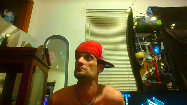 Snapshot of slinginbigD chatting on January 5, 2025, 12:21 pm slinginbigD online show from January 5, 2025, 12:21 pm