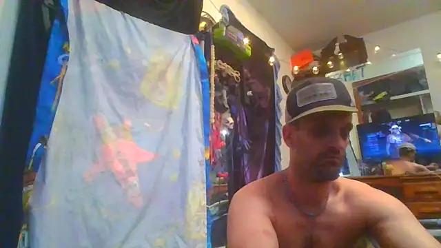 Snapshot of slinginbigD chatting on January 17, 2025, 2:28 pm slinginbigD online show from January 17, 2025, 2:28 pm