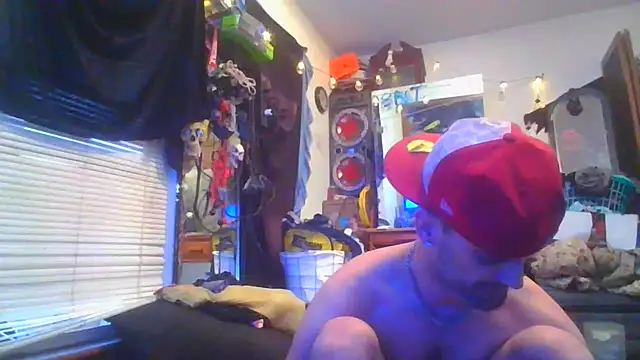Snapshot of slinginbigD chatting on January 18, 2025, 1:29 pm slinginbigD online show from January 18, 2025, 1:29 pm