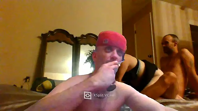 Snapshot of slinginbigD chatting on January 28, 2025, 9:41 am slinginbigD online show from January 28, 2025, 9:41 am
