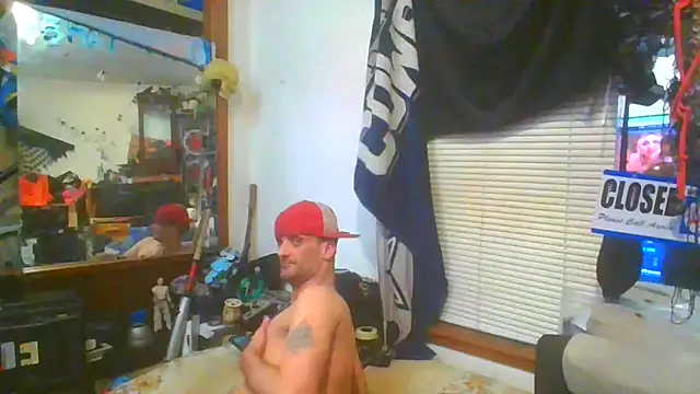 Snapshot of slinginbigD chatting on February 14, 2025, 12:36 pm slinginbigD online show from February 14, 2025, 12:36 pm