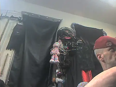 Snapshot of slinginbigD chatting on September 18, 2025, 1:40 am slinginbigD online show from September 18, 2025, 1:40 am