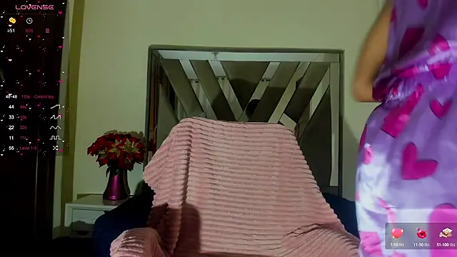 Snapshot of sara_williams01 chatting on February 7, 2025, 1:11 pm sara williams01 online show from February 7, 2025, 1:11 pm