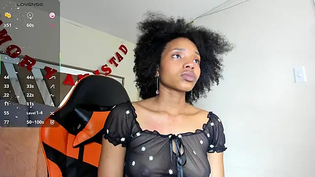 Snapshot of sara_williams01 chatting on September 9, 2025, 1:21 pm sara williams01 online show from September 9, 2025, 1:21 pm