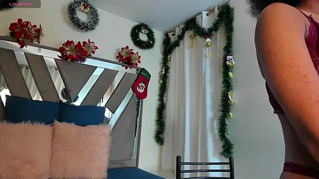 Snapshot of sara_williams01 chatting on December 2, 2025, 12:54 pm sara williams01 online show from December 2, 2025, 12:54 pm