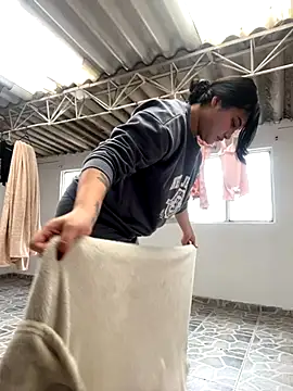 Snapshot of Little_Ivy chatting on November 5, 2025, 4:07 pm Little Ivy online show from November 5, 2025, 4:07 pm