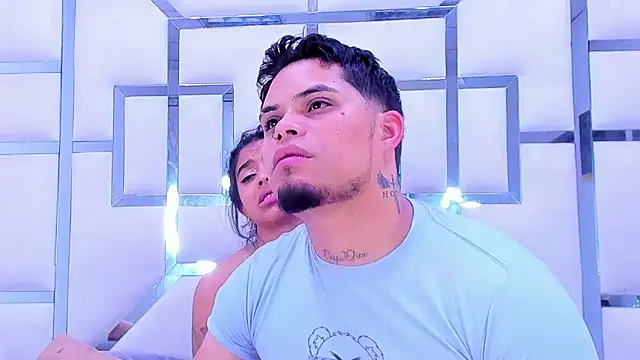 Snapshot of MelissaAndZeuss chatting on January 29, 2025, 9:23 am MelissaAndZeuss online show from January 29, 2025, 9:23 am