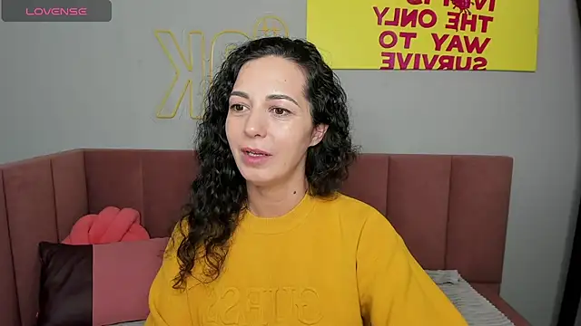 Linda Insatiable online show from March 6, 2025, 1:37 am