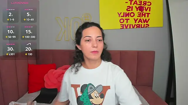 Linda Insatiable online show from November 13, 2025, 1:37 am