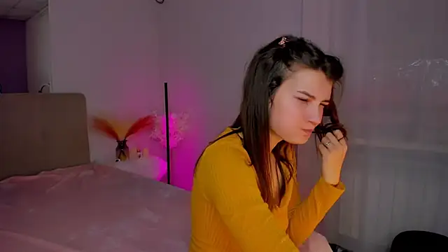 Laura Leee online show from January 28, 2025, 10:23 am