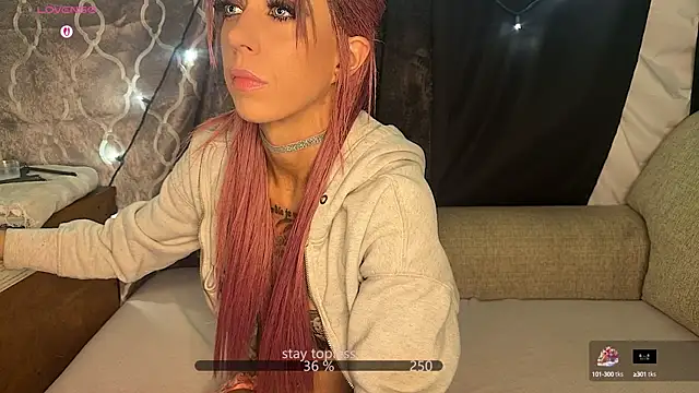 Snapshot of VeronicaRonnieTaylor chatting on October 6, 2025, 9:51 am VeronicaRonnieTaylor online show from October 6, 2025, 9:51 am