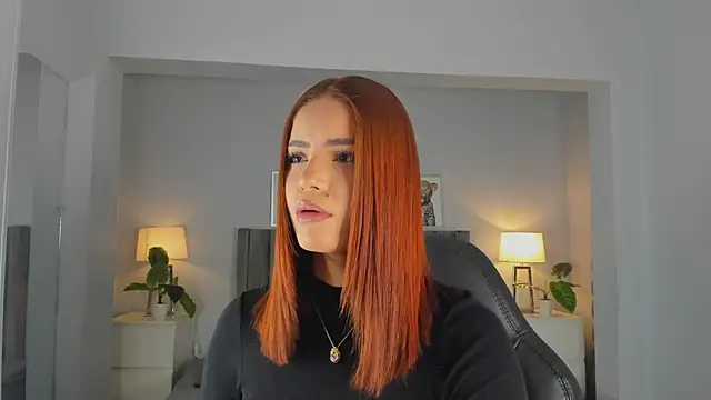 Madie  collins online show from December 5, 2025, 11:41 am