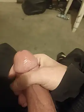 Snapshot of casper0303 chatting on January 17, 2025, 10:45 pm casper0303 online show from January 17, 2025, 10:45 pm