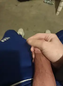 Snapshot of casper0303 chatting on January 18, 2025, 10:28 pm casper0303 online show from January 18, 2025, 10:28 pm