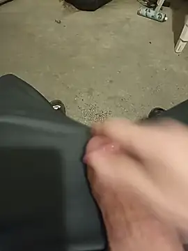 Snapshot of casper0303 chatting on January 24, 2025, 10:51 pm casper0303 online show from January 24, 2025, 10:51 pm