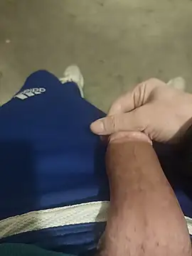 Snapshot of casper0303 chatting on February 9, 2025, 10:11 pm casper0303 online show from February 9, 2025, 10:11 pm